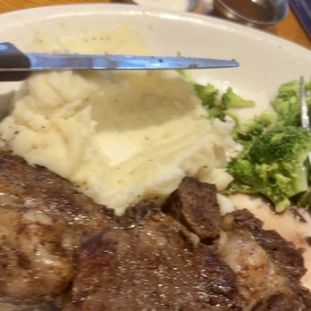 BJ's Restaurant & Brewhouse - Prime Rib* - New American Near Me - Glendale, California BJ's Restaurant & Brewhouse - Prime Rib* - New American Near Me - Glendale, California