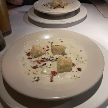 Gulfstream - Newport Beach clam chowder - New American Near Me - Newport Beach, California