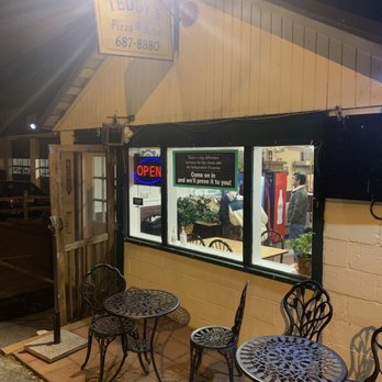 Teddy's Brooklyn Style Pizza - the outside of a restaurant - Pizza Near Me - Middleburg, Virginia
