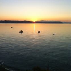 Maplewild Ave Beach