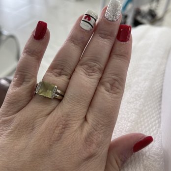 Allure Nails & Spa - My pre-Valentine's nails 2022 - Nail Salons Near Me - Bakersfield, California Allure Nails & Spa - My pre-Valentine's nails 2022 - Nail Salons Near Me - Bakersfield, California