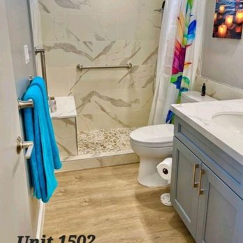 Waikiki Banyan - Bathroom view - Vacation Rentals Near Me - Honolulu, Hawaii Waikiki Banyan - Bathroom view - Vacation Rentals Near Me - Honolulu, Hawaii