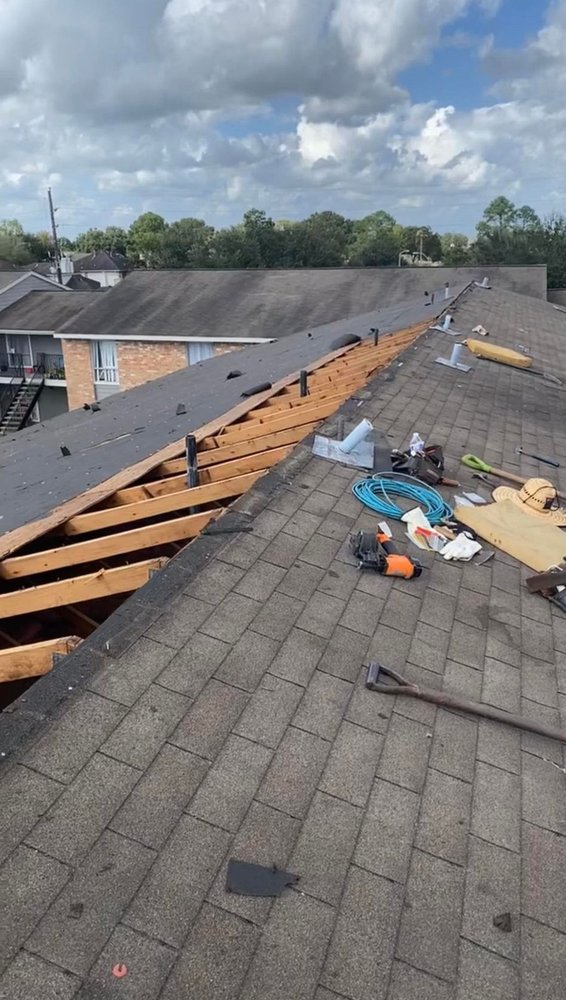 Slide of R & M Roofing