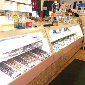 Adirondack Chocolates - The store is amazing - Candy Stores Near Me - Lake Placid, New York