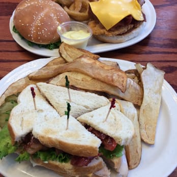 Flag's West - Chicken Sandwich and the Flags West House Club - Cafes Near Me - Downey, Idaho Flag's West - Chicken Sandwich and the Flags West House Club - Cafes Near Me - Downey, Idaho