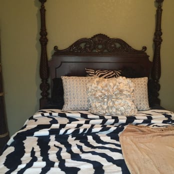 Black Pearl Custom Painting - This color also represents my future baby room :) completes the Safari Theme~ - Painters Near Me - San Antonio, Texas Black Pearl Custom Painting - This color also represents my future baby room :) completes the Safari Theme~ - Painters Near Me - San Antonio, Texas