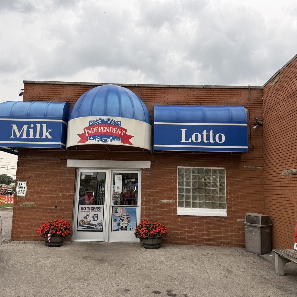Independent Dairy - Entrance - Convenience Stores Near Me - Monroe, Michigan