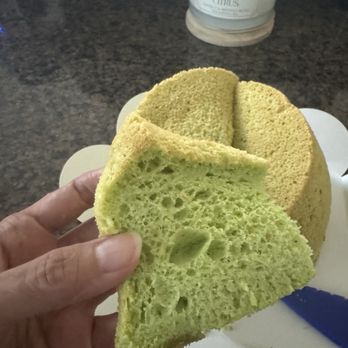 Seremi - Fluffy!! - Desserts Near Me