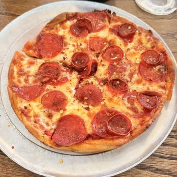 Star Pizza - gluten free Pepperoni Deluxe - Pizza Near Me - Houston, Texas