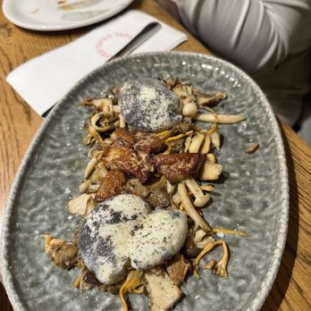 Tapeo - Tapas Bars Near Me - Barcelona, B Tapeo - Tapas Bars Near Me - Barcelona, B