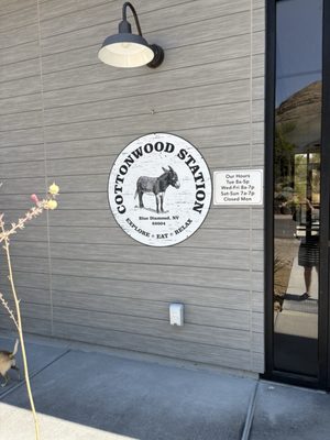 Cottonwood Station by null
