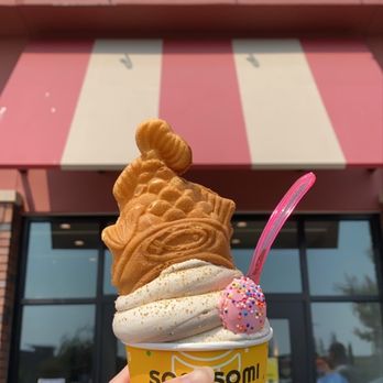 Somisomi - Milk Tea and Oreo Swirl! Upside down taiyaki - Ice Cream & Frozen Yogurt Near Me - Pleasanton, California Somisomi - Milk Tea and Oreo Swirl! Upside down taiyaki - Ice Cream & Frozen Yogurt Near Me - Pleasanton, California