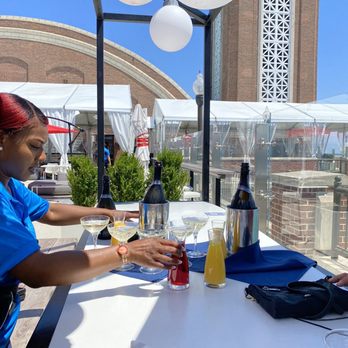 Offshore Rooftop - Bad sugary juice options - New American Near Me - Chicago, Illinois