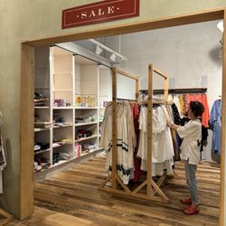 Anthropologie- Virginia Beach
