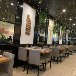 Little Bangkok - Inside