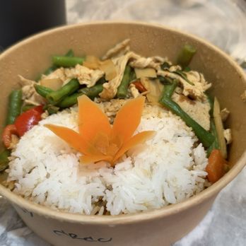Tam Sung Thai - Red curry with chicken - Thai Near Me - Ann Arbor, Michigan Tam Sung Thai - Red curry with chicken - Thai Near Me - Ann Arbor, Michigan