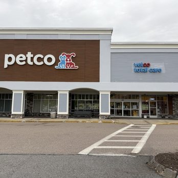 Petco - Pet Groomers Near Me - Smithfield, Rhode Island