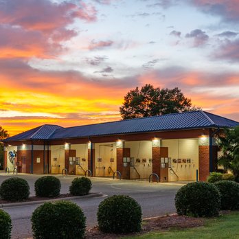 Sud's N Shine - Car Wash Near Me - Cornelius, North Carolina