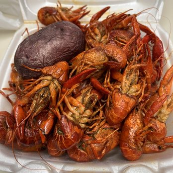 TADKA96 - 2 lbs. boiled crawfish with a potato. - Seafood Near Me - League City, Texas TADKA96 - 2 lbs. boiled crawfish with a potato. - Seafood Near Me - League City, Texas