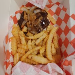 Jr’s Barbecue & Grill - Top removed bbq burger n fries