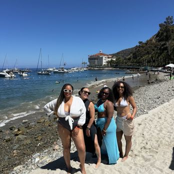 Descanso Beach Club - New American Near Me - Avalon, California