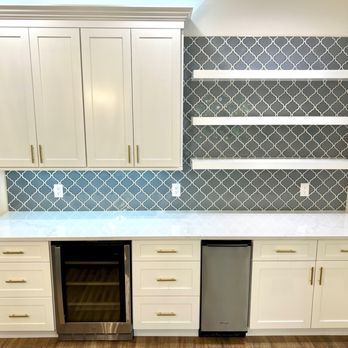 Royal Remodeling & Design - Kitchen & Bath Near Me - Sarasota, Florida Royal Remodeling & Design - Kitchen & Bath Near Me - Sarasota, Florida