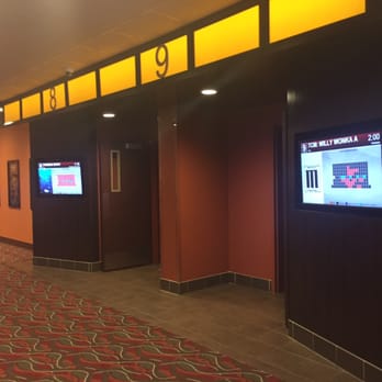 Marcus Palace Cinema - Cinema Near Me - Sun Prairie, Wisconsin