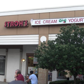 Stroh's Ice Cream Parlour - Ice Cream & Frozen Yogurt Near Me - Bloomfield Hills, Michigan Stroh's Ice Cream Parlour - Ice Cream & Frozen Yogurt Near Me - Bloomfield Hills, Michigan