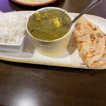 615chuTNey - A Very Indian Affair - Saag Paneer - Indian Near Me - Nashville, Tennessee