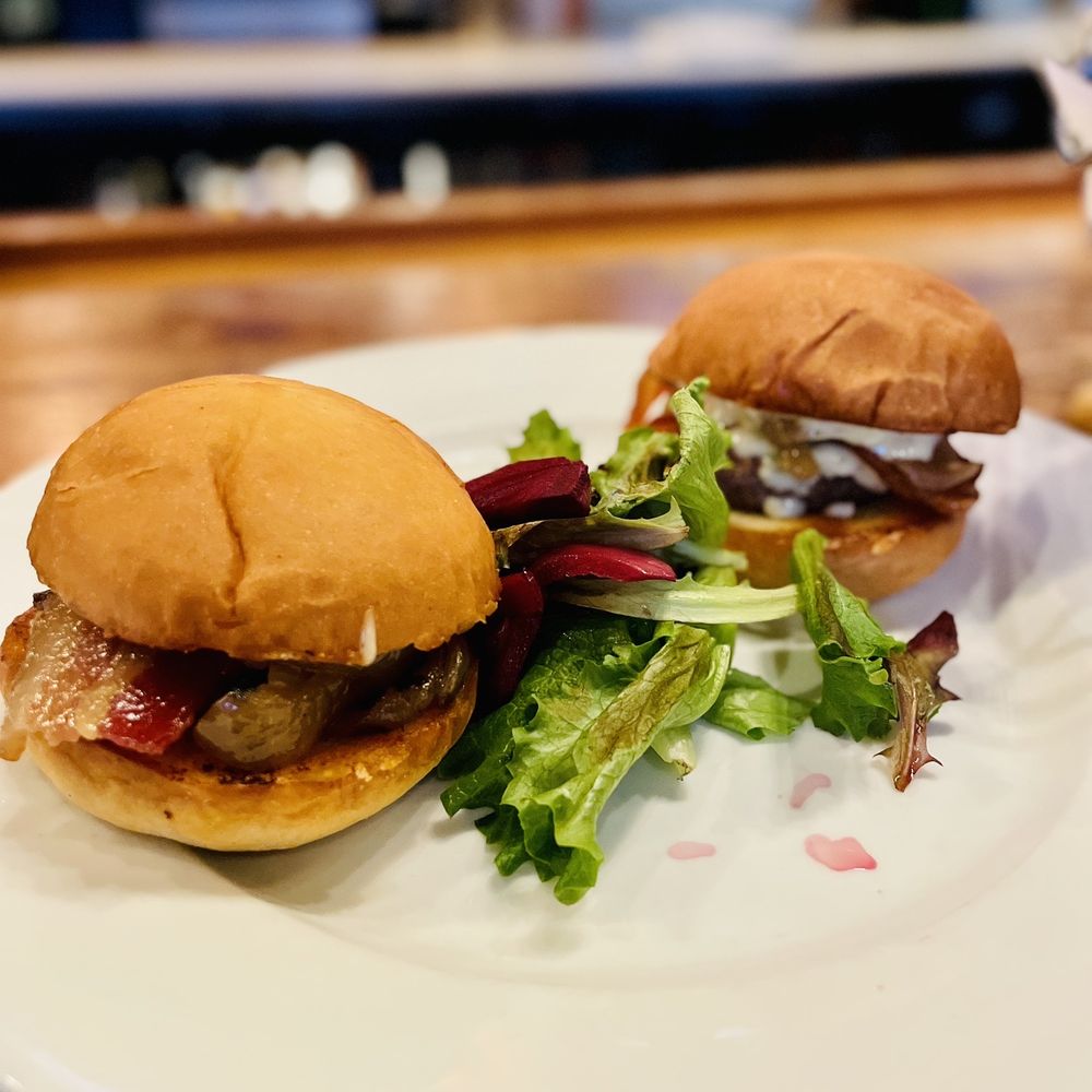 Pub Republic - two burgers on a white plate - Gastropubs Near Me - Petaluma, California Pub Republic - two burgers on a white plate - Gastropubs Near Me - Petaluma, California