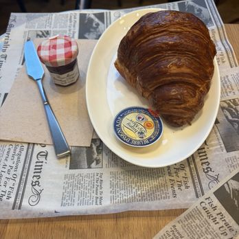 Coffee & Caviar - Croissant with French butter and strawberry jam - Coffee & Tea Near Me - New York, New York
