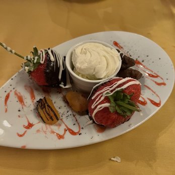 Hugo's Cellar - Complimentary chocolate covered fruit - American Near Me - Las Vegas, Nevada Hugo's Cellar - Complimentary chocolate covered fruit - American Near Me - Las Vegas, Nevada