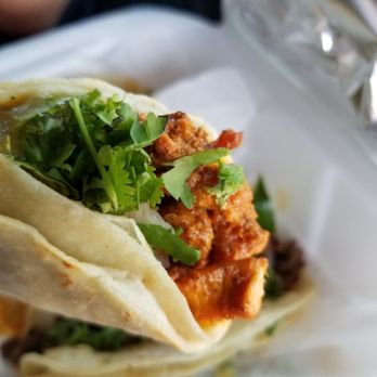Tacos El Pueblo - a close up of a taco - Food Trucks Near Me - Eureka, California