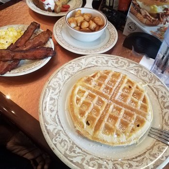 Another Broken Egg Cafe - Belgian waffle with scrambled eggs and bacon. Side of country potatoes - Cafes Near Me - Lake Mary, Florida