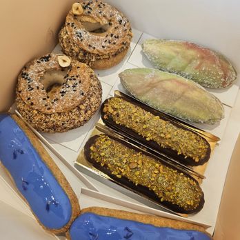 Cool Bites Pâtisserie - $104 bucks for this box - Patisserie/Cake Shop Near Me - Glendale, California Cool Bites Pâtisserie - $104 bucks for this box - Patisserie/Cake Shop Near Me - Glendale, California