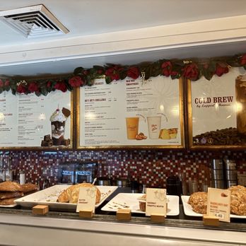 Lappert's Hawaii - Baked items and menu board - Ice Cream & Frozen Yogurt Near Me - Honolulu, Hawaii Lappert's Hawaii - Baked items and menu board - Ice Cream & Frozen Yogurt Near Me - Honolulu, Hawaii