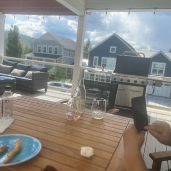 Chelan Lookout - Vacation Rentals Near Me - Chelan, Washington Chelan Lookout - Vacation Rentals Near Me - Chelan, Washington