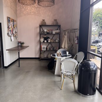 The Mat Menifee - Laundromat Near Me - Menifee, California