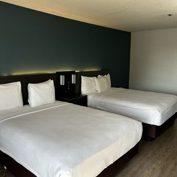 Studio 6- Lawndale CA Hotel - Ridiculously Comfy clean queen beds - Hotels Near Me - Lawndale, California Studio 6- Lawndale CA Hotel - Ridiculously Comfy clean queen beds - Hotels Near Me - Lawndale, California