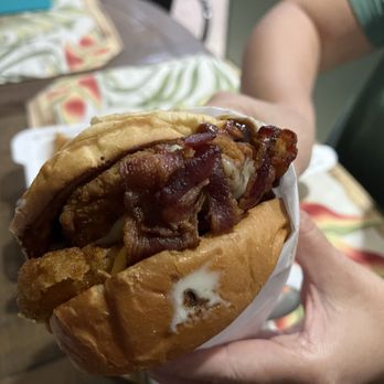 Cool Cat Cafe - Burgers Near Me - Kihei, Hawaii Cool Cat Cafe - Burgers Near Me - Kihei, Hawaii