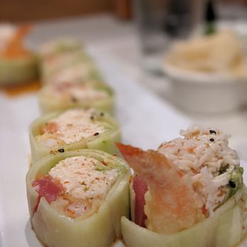 Maizuru - Honeymoon roll - Sushi Bars Near Me - Irvine, California Maizuru - Honeymoon roll - Sushi Bars Near Me - Irvine, California