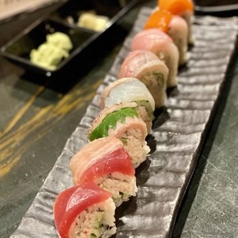 Oao - Sushi Bar & Grill at Wailea - Dragon roll - Sushi Bars Near Me - Kihei, Hawaii Oao - Sushi Bar & Grill at Wailea - Dragon roll - Sushi Bars Near Me - Kihei, Hawaii
