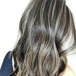 Le Salon Rouge - Hair under daylight - exactly what I wanted . I liked the haircut I got there and went back for the coloring, highly recommend