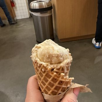 Jeni's Splendid Ice Creams - Standard Gooey Buttercream in a waffle cone - Ice Cream & Frozen Yogurt Near Me - Nashville, Tennessee Jeni's Splendid Ice Creams - Standard Gooey Buttercream in a waffle cone - Ice Cream & Frozen Yogurt Near Me - Nashville, Tennessee