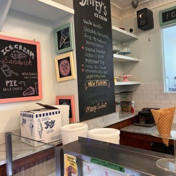 Davey's Ice Cream - Desserts Near Me - Brooklyn, New York Davey's Ice Cream - Desserts Near Me - Brooklyn, New York