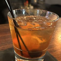 Yardley Distillery - Smoked Old Fashioned - cherry & orange w some bitters coming through .... Sweet & a bit smokey from oak chips