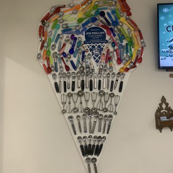 Old School Ice Cream - Unique Decor - Ice Cream & Frozen Yogurt Near Me - Belleview, Florida