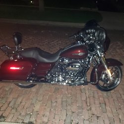 EagleRider Chicago - Night ride Chicago and Evanston.