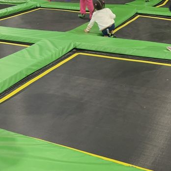Launch Trampoline Park - Trampoline Parks Near Me - Howard Beach, New York