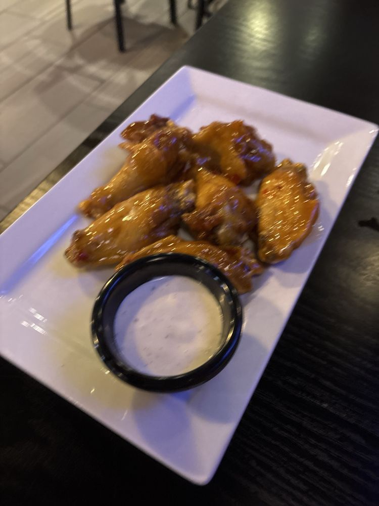 2 Javelinas Draft House
